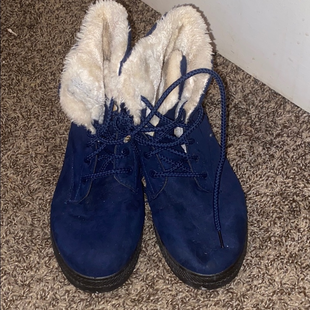 Blue fur boots